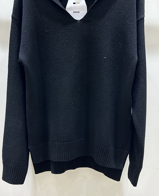 ディオールスーパーコピー 小さめのVネックセーラーカラーニットセーター