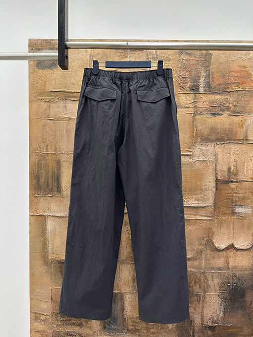 ルイヴィトン レザーロゴ織りカジュアルパンツ