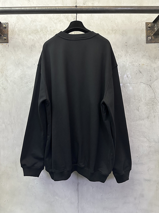 アミ レターハート型クルーネックスウェットシャツ