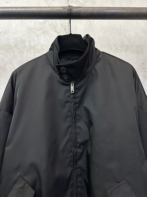 プラダコピー ナイロン軽量コットンジップアップジャケット