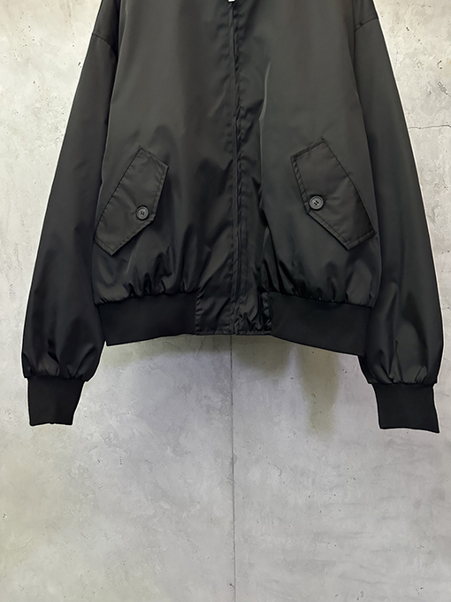 プラダコピー ナイロン軽量コットンジップアップジャケット