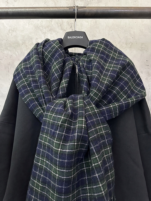 バレンシアガ ランウェイスタイルのダブルフード付き4袖フェイクツーピースフード付きジャケット