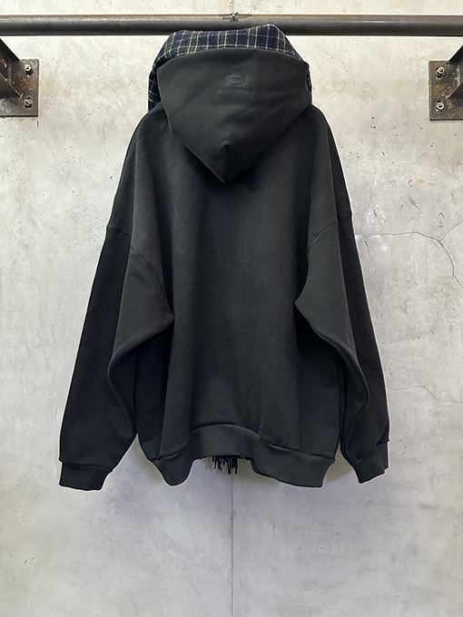 バレンシアガ ランウェイスタイルのダブルフード付き4袖フェイクツーピースフード付きジャケット