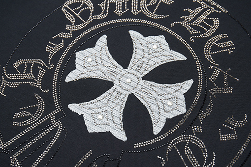 クロムハーツ 新モデルラインストーンアップリケクルーネックスウェットシャツ