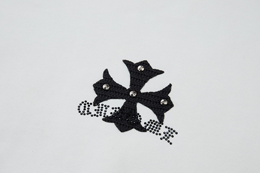 クロムハーツ 新モデルラインストーンアップリケクルーネックスウェットシャツ