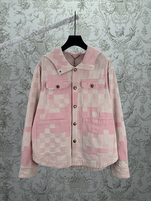 ルイヴィトン NIGO 新作シリーズのフード付きデニムジャケット