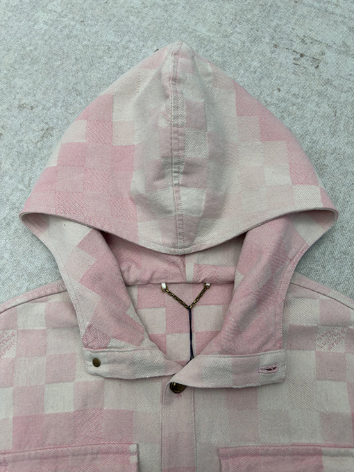 ルイヴィトン NIGO 新作シリーズのフード付きデニムジャケット