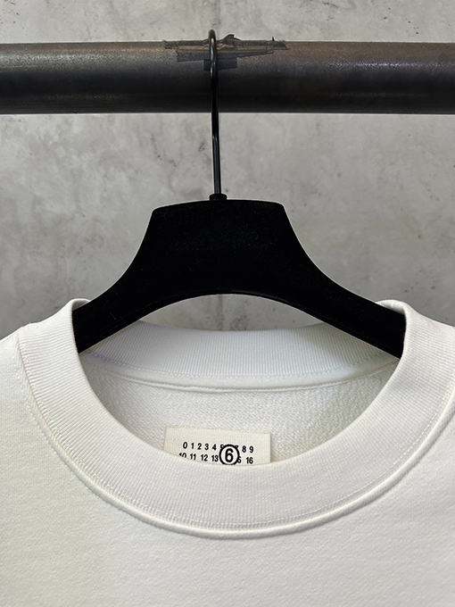 マルタンマルジェラ 外側ラベル付き長袖クルーネックスウェットシャツ