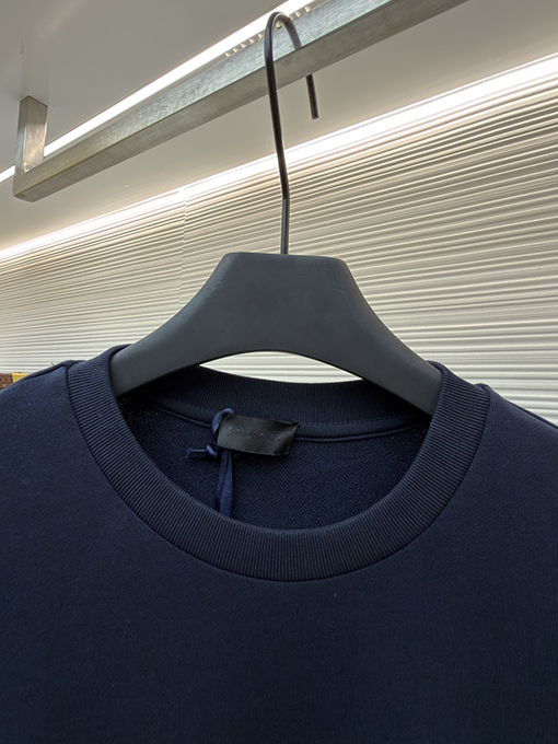 モンクレール クルーネックの長袖フェードラベルコットンスウェットシャツ