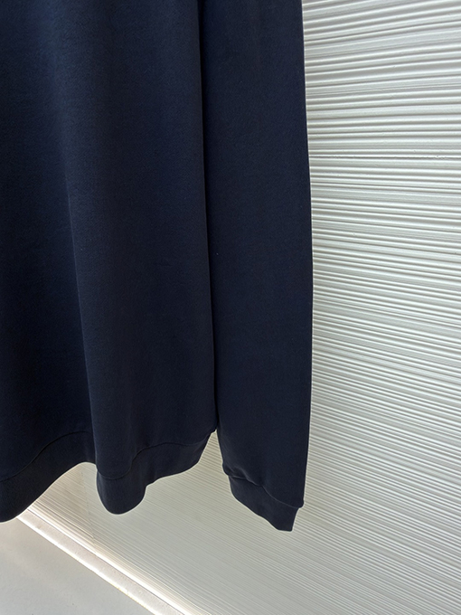 モンクレール クルーネックの長袖フェードラベルコットンスウェットシャツ