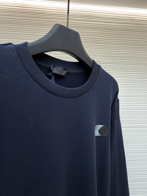 モンクレール クルーネックの長袖フェードラベルコットンスウェットシャツ