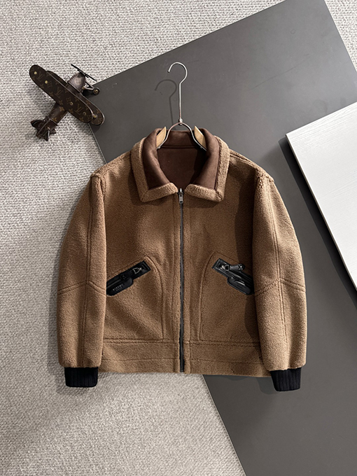 ルイヴィトンコピー 人気の両面ファーコート