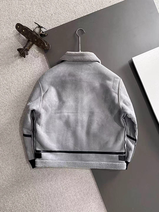 ルイヴィトンコピー 人気の両面ファーコート