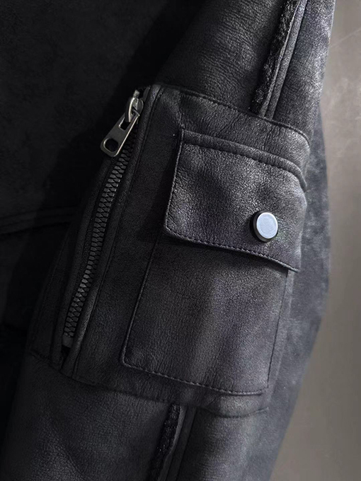 グッチ 新モデル人気の両面ファーコート