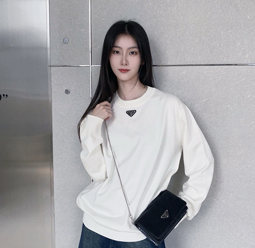 プラダコピー シルバーラベルレザークルーネックスウェットシャツ