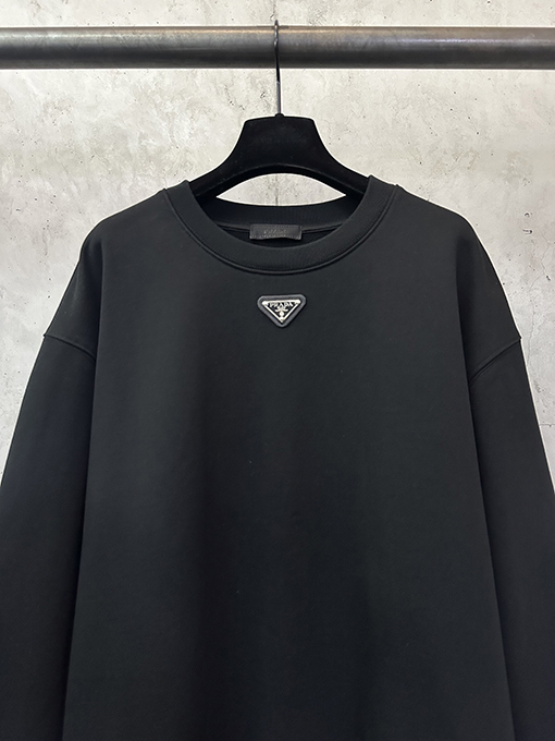 プラダコピー シルバーラベルレザークルーネックスウェットシャツ