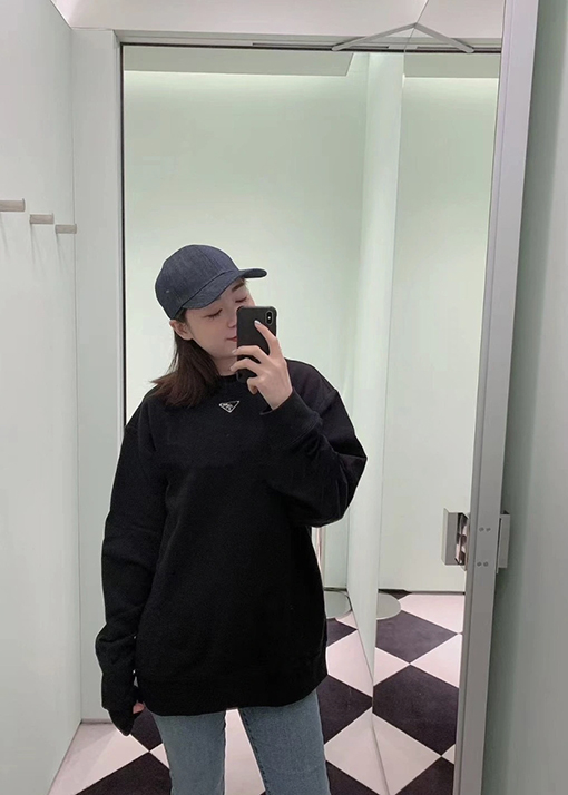 プラダコピー シルバーラベルレザークルーネックスウェットシャツ