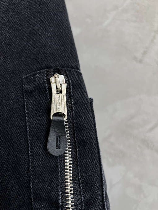 バレンシアガ bomber 新作のダメージウォッシュデニムコットンジャケット