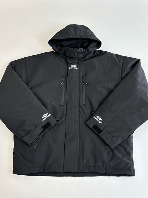 バレンシアガコピー Balenc1aga 3B スキーシリーズ キルティングスキースーツ