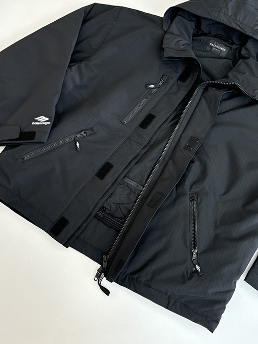 バレンシアガコピー Balenc1aga 3B スキーシリーズ キルティングスキースーツ