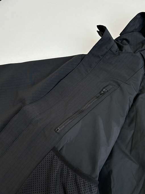 バレンシアガコピー Balenc1aga 3B スキーシリーズ キルティングスキースーツ