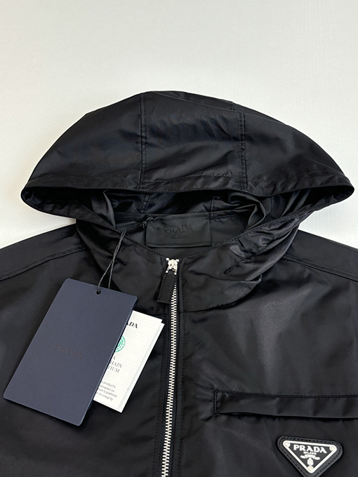 プラダ トライアングルロゴ織り長袖フード付きジャケット