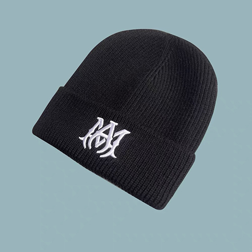 ゆ*ま様 AMIRI ブラック ニット帽 Mロゴ ゆ*ま様 AMIRI ブラック ニット帽 Mロゴ