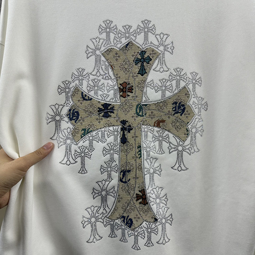 クロムハーツ 馬蹄十字架サンスクリットアップリケサンスクリットアップリケラインストーンスウェットシャツ