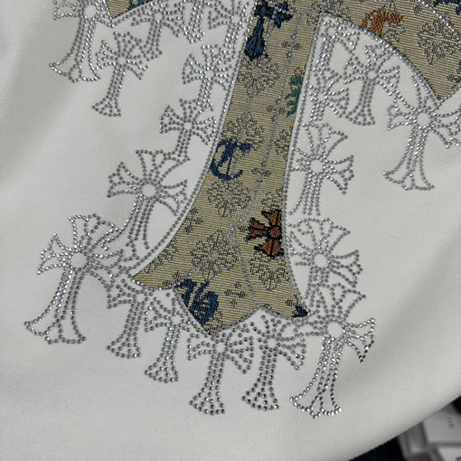 クロムハーツ 馬蹄十字架サンスクリットアップリケサンスクリットアップリケラインストーンスウェットシャツ