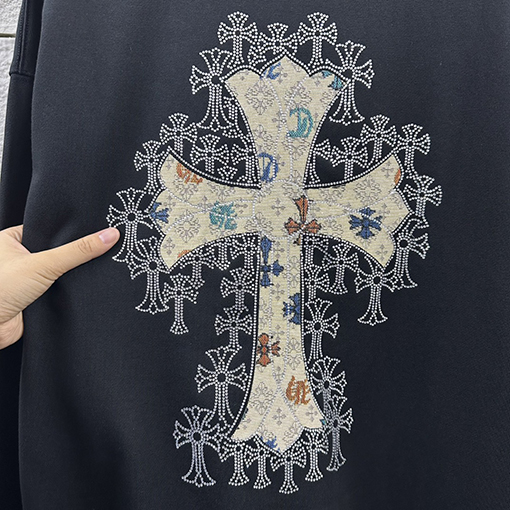 クロムハーツ 馬蹄十字架サンスクリットアップリケサンスクリットアップリケラインストーンスウェットシャツ