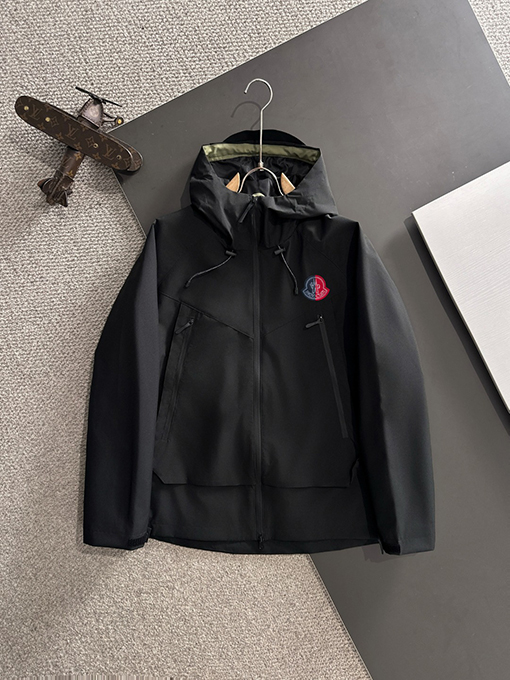 モンクレール 新しいトレンチコートジャケット