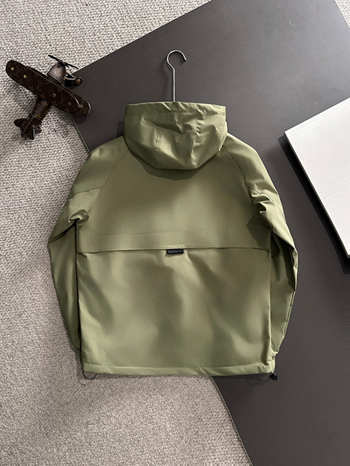 フェンディ トレンチコートジャケット