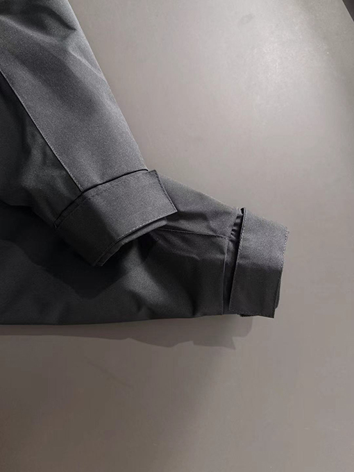 フェンディ トレンチコートジャケット