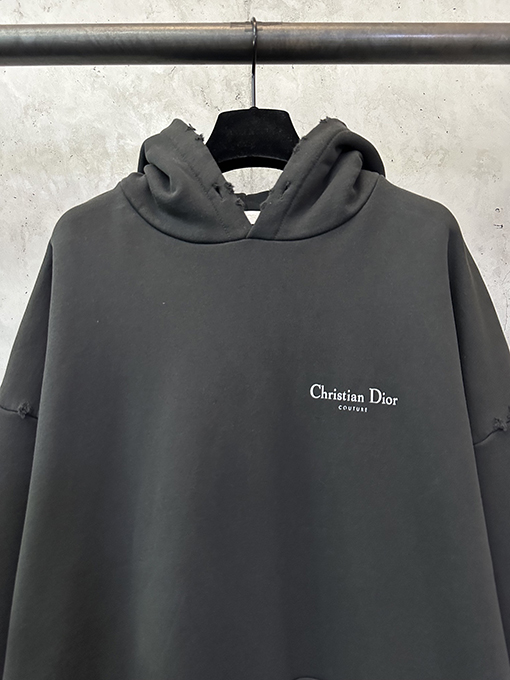 ディオール Christian Dior Couture 無地のロゴレタープリントのダメージパーカー