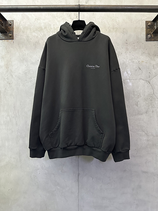 ディオール Christian Dior Couture 無地のロゴレタープリントのダメージパーカー