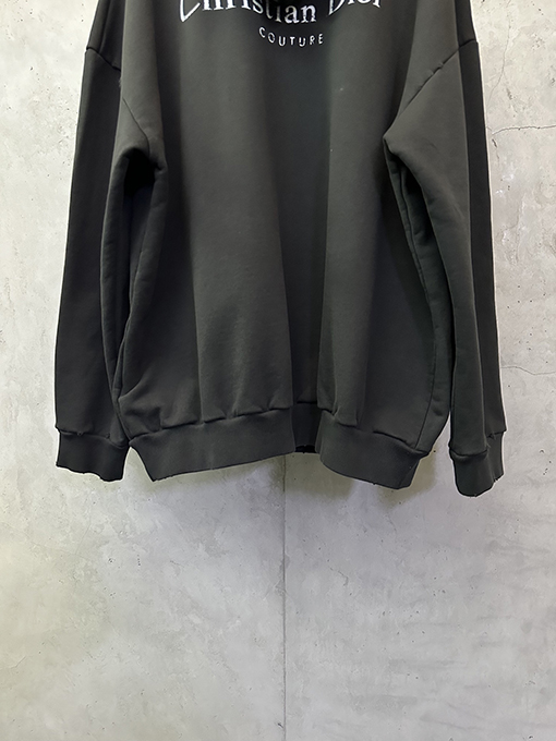 ディオール Christian Dior Couture 無地のロゴレタープリントのダメージパーカー
