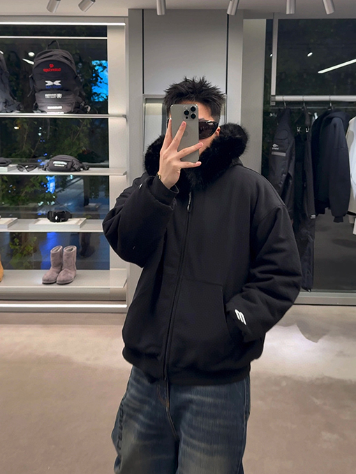 バレンシアガ ミンクファー 3M システムスキー FLUFFYHOODIE ジップアップ フード付きスウェットシャツ