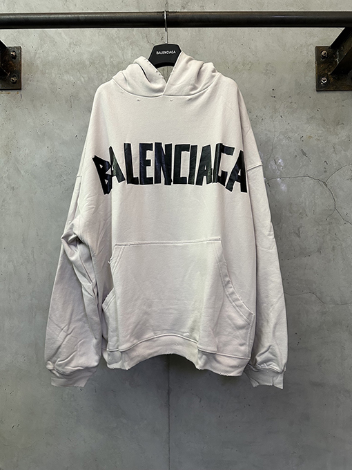 バレンシアガ Balenc1aga テーププリントのフード付きスウェットシャツ