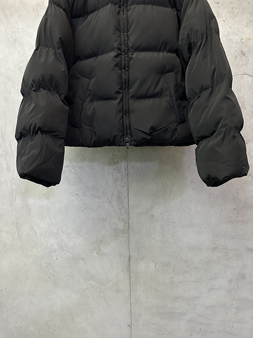 バレンシアガコピー Balenciaga ショートロゴ刺繍ウエストコットンコート