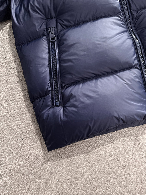 バーバリースーパーコピー Burberry 新しいダウンジャケット