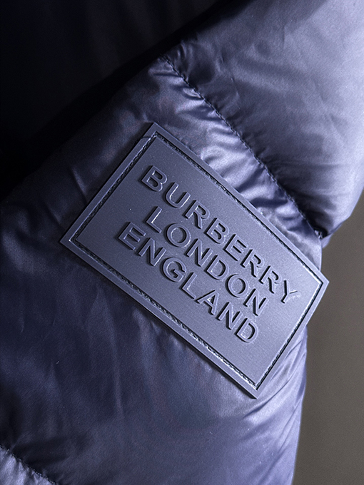 バーバリースーパーコピー Burberry 新しいダウンジャケット