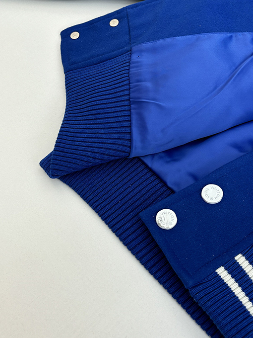 ルイヴィトン 刺繍入りテリーベースボールジャケット