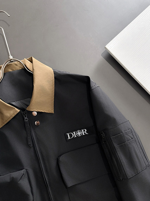 ディオール 新しいトレンチコートジャケット