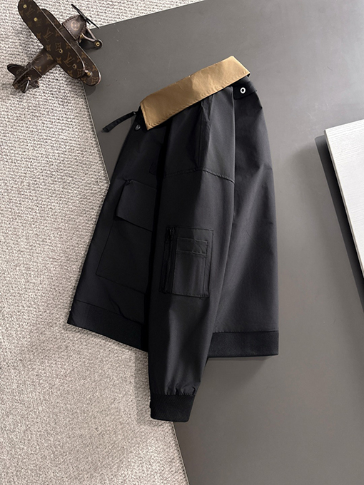 ディオール 新しいトレンチコートジャケット