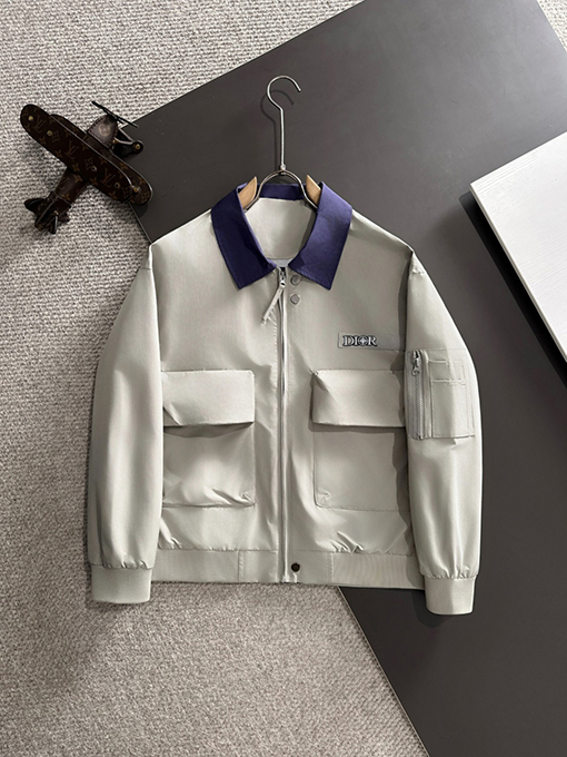 ディオール 新しいトレンチコートジャケット