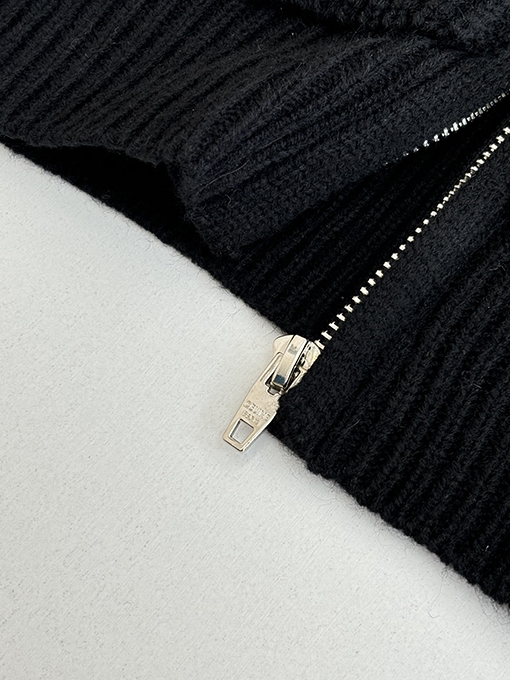 セリーヌ 刺繍ロゴニットフード付きジップアップジャケット