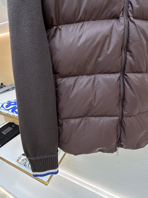 モンクレール ウールとダウンのパッチワークジップアップカーディガン