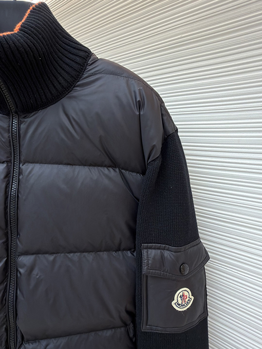 モンクレール ウールとダウンのパッチワークジップアップカーディガン