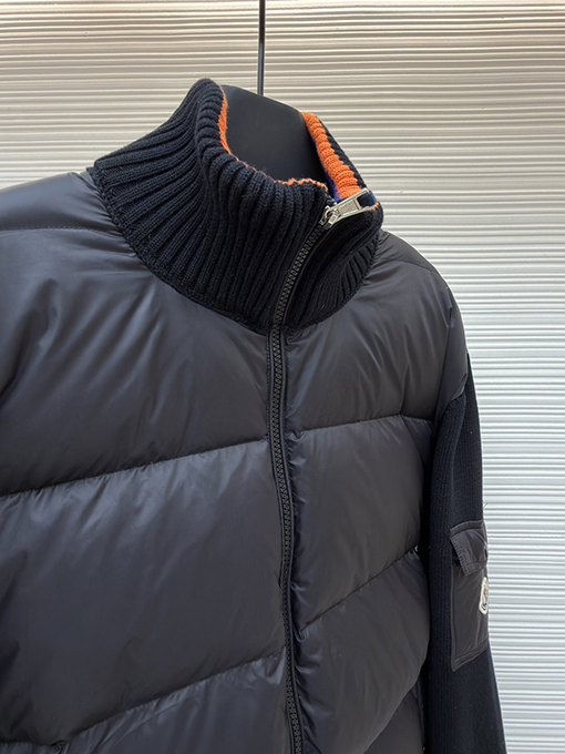 モンクレール ウールとダウンのパッチワークジップアップカーディガン