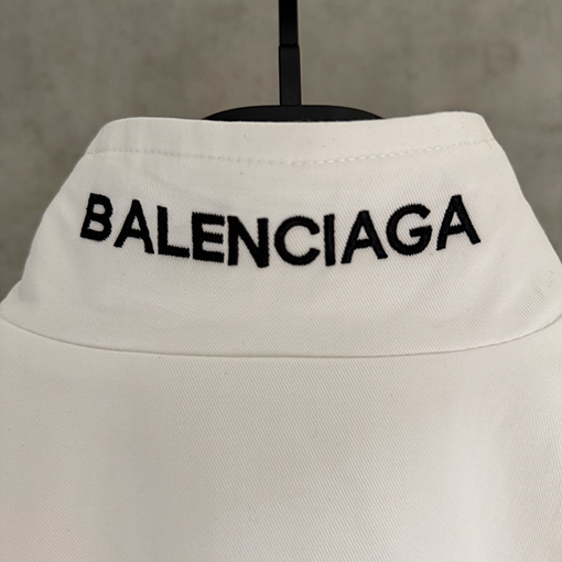 バレンシアガスーパーコピー Balenciaga パファージャケットスタイルのダウンジャケット